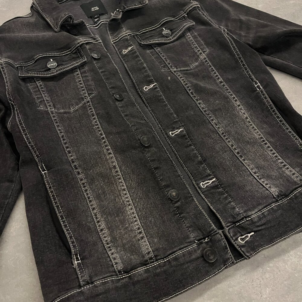 River Island Black Washed Denim Trucker Jacket Size MED - Picture 3 of 8